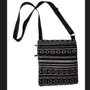 Black & White Woven Crossbody Bag – Lightweight with Multiple Zipper Pockets